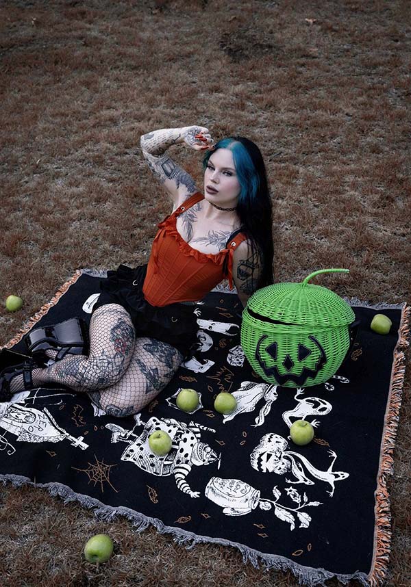 Haunted Hallows [Green] | PICNIC BASKET