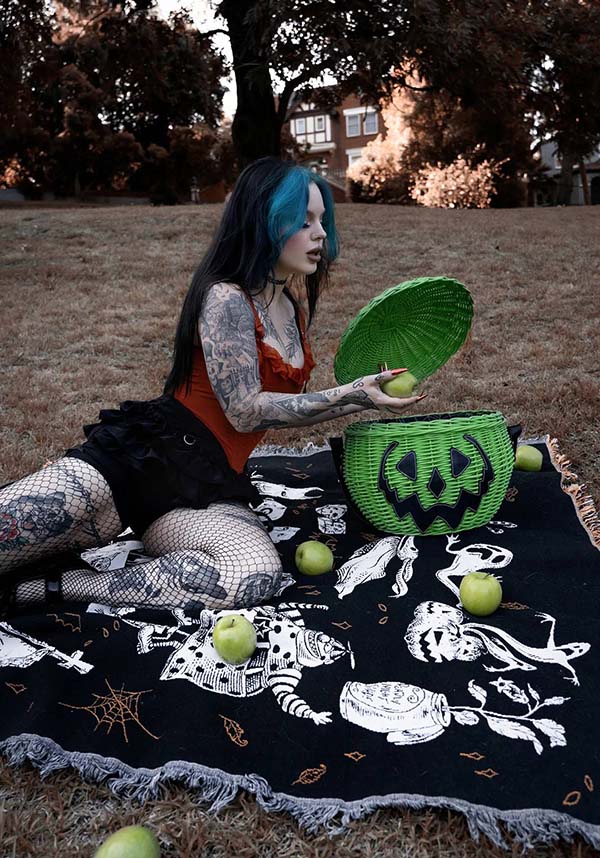 Haunted Hallows [Green] | PICNIC BASKET