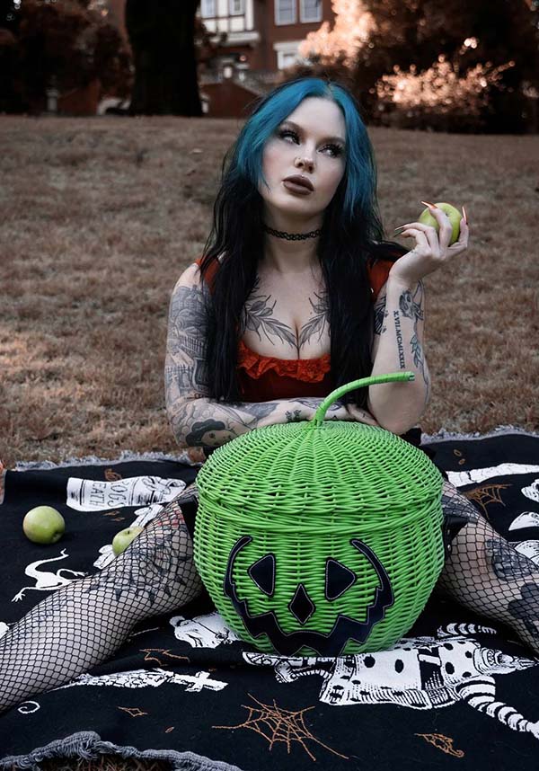 Haunted Hallows [Green] | PICNIC BASKET