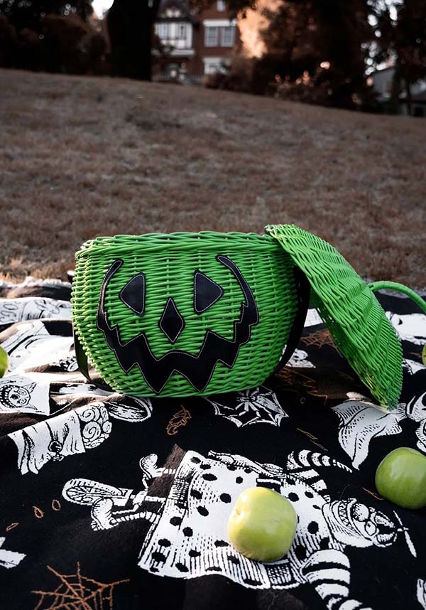 Haunted Hallows [Green] | PICNIC BASKET