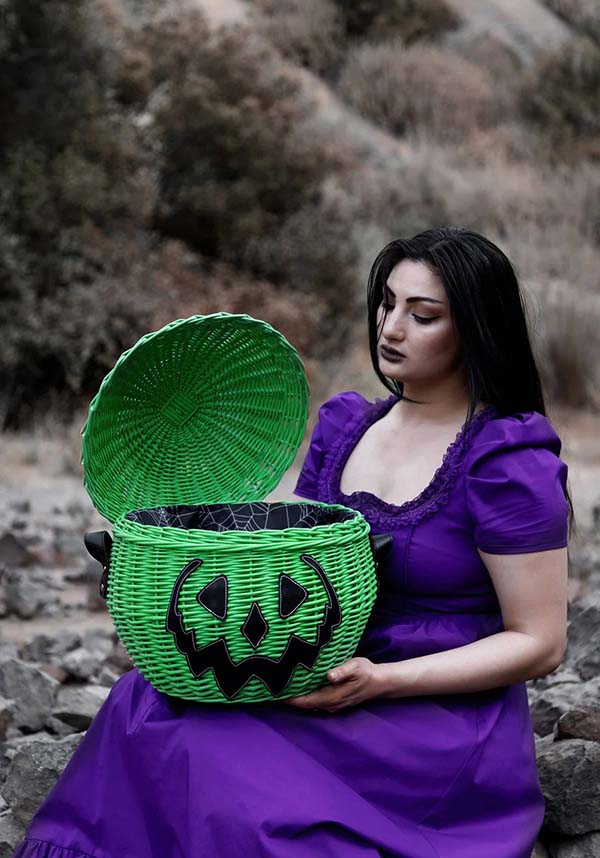 Haunted Hallows [Green] | PICNIC BASKET