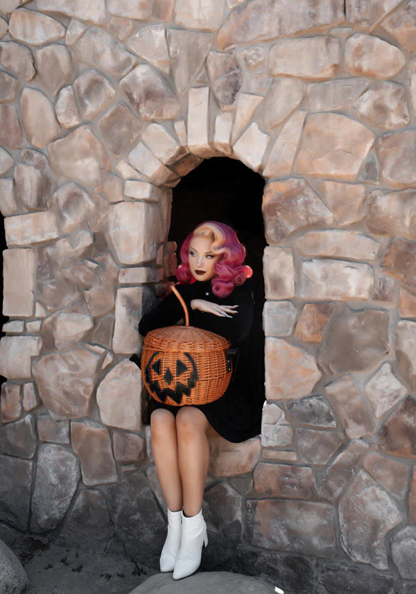 Haunted Hallows | PICNIC BASKET