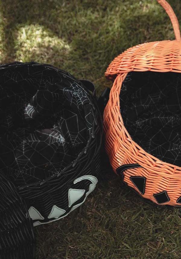 Haunted Hallows | PICNIC BASKET
