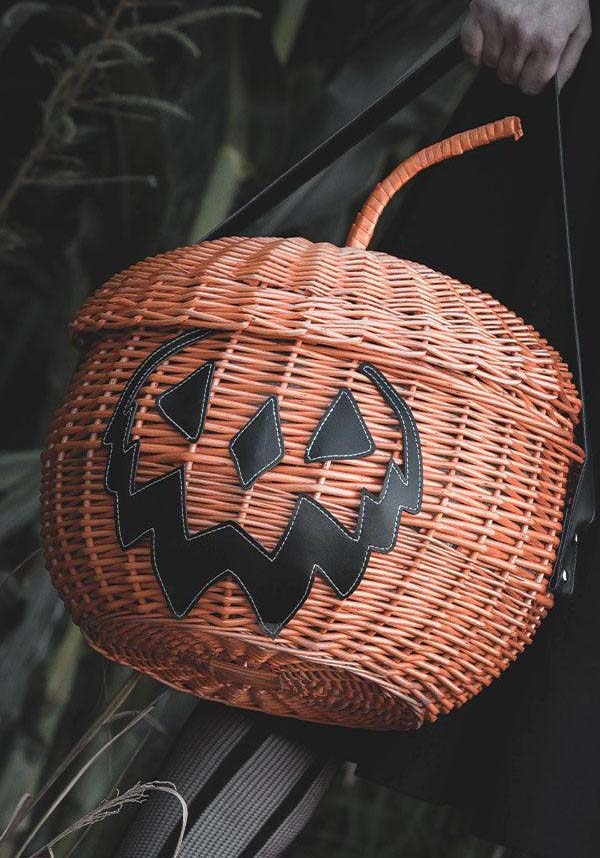 Haunted Hallows | PICNIC BASKET