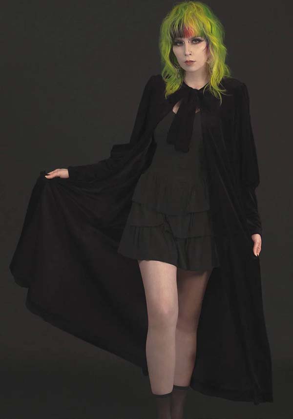 Morticia | DUSTER