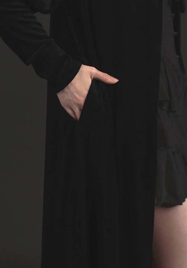 Morticia | DUSTER