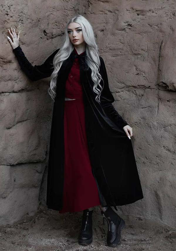 Morticia | DUSTER