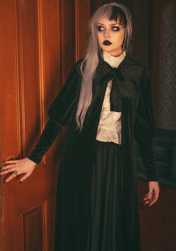 Morticia | DUSTER