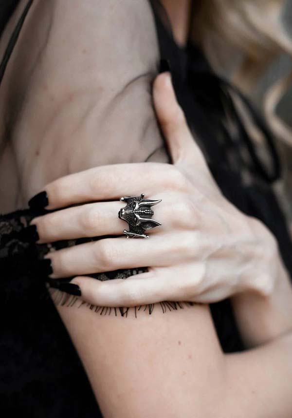 Nightflyer | RING*