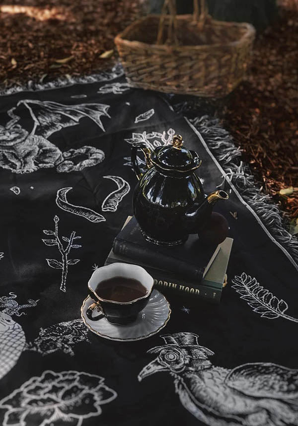 The Creatures Woven | TAPESTRY BLANKET*