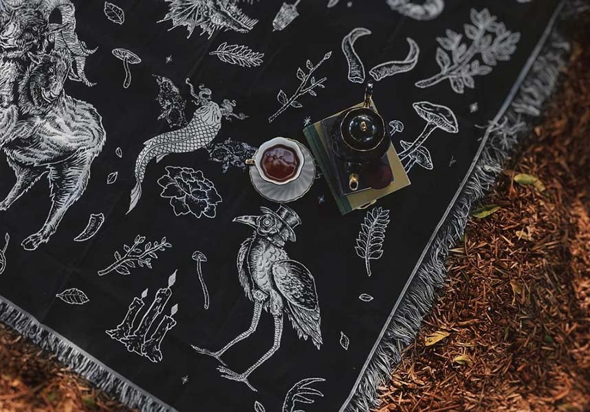 The Creatures Woven | TAPESTRY BLANKET*
