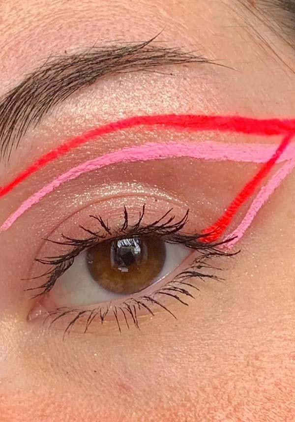 Black/White | CAKE WET EYELINER - Beserk - all, black, clickfrenzy15-2023, cosmetics, discountapp, eyeliner, eyes, eyeshadow cream, fp, labeluvreactive, labelvegan, liner, make up, makeup, may22, MM36617, R050522, special effects makeup, special fx makeup, uv, uv reactive, uvreactive, vegan, white