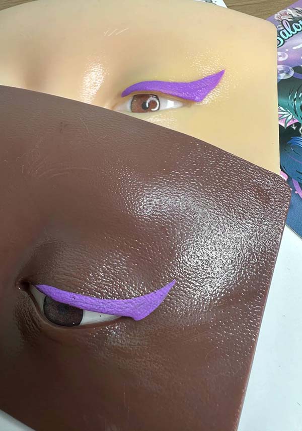 Crybaby Witches | EYELINER