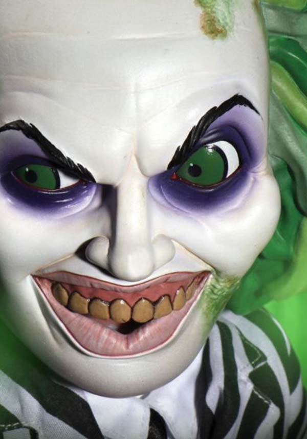 Beetlejuice: 15" Mega Scale | FIGURE*