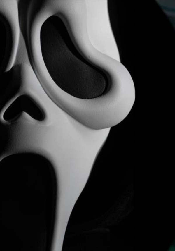 Scream: Ghostface | 15&quot; MEGA SCALE FIGURE