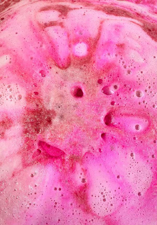 Cult [Strawberry] | HEART BATH BOMB