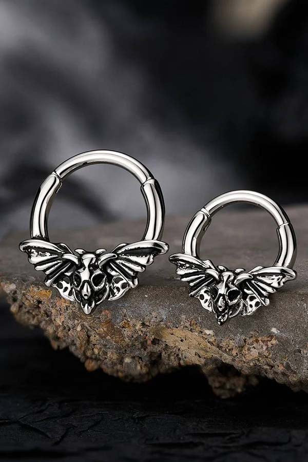 Skull Moth Segment Septum | RING [8mm]
