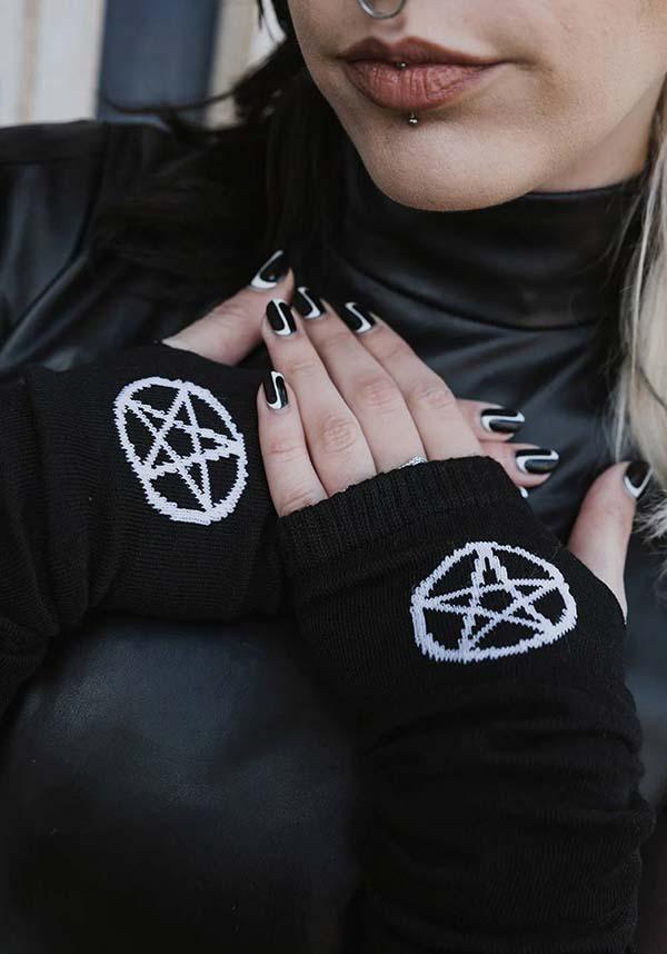 Knitted Pentagram | FINGERLESS GLOVES