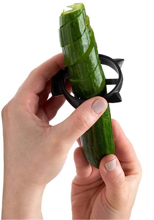 Curly Cat | VEGETABLE CURLER - Beserk - all, animal, black, cat, christmas gift, christmas gifts, cpgstinc, cute, cute animals, discountapp, fp, gift, gift idea, gift ideas, gifts, home, homeware, homewares, kitchen, may23, mens gift, mens gifts, OP540523, optoco, peleg design, R100523