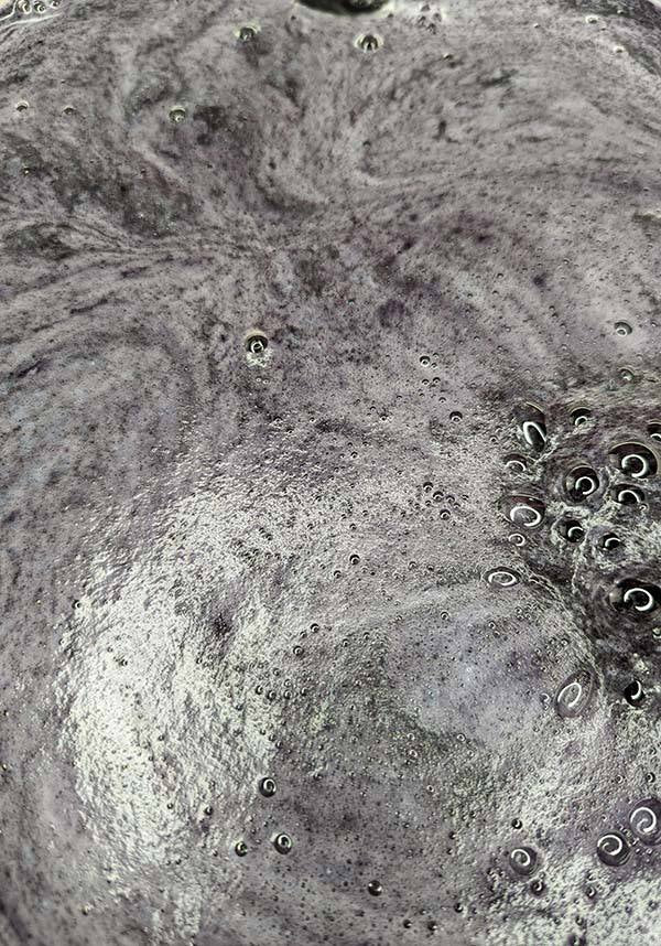 Bat [Black] | BATH BOMB