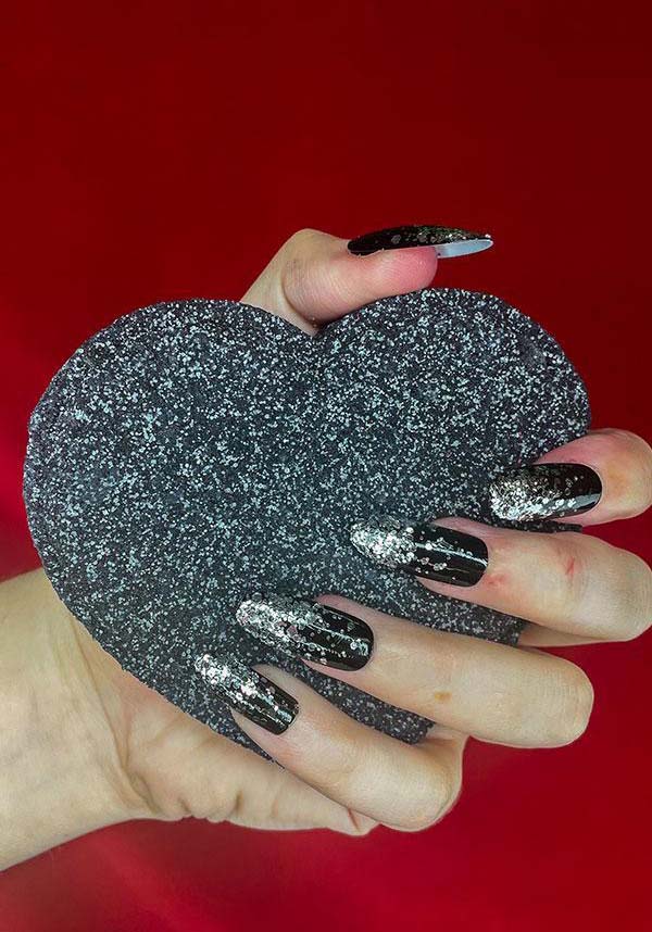 Heart [Black] | BATH BOMB