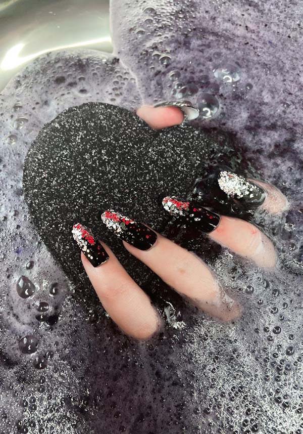 Heart [Black] | BATH BOMB