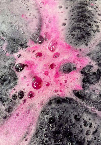 Heart [Pink & Black] | BATH BOMB