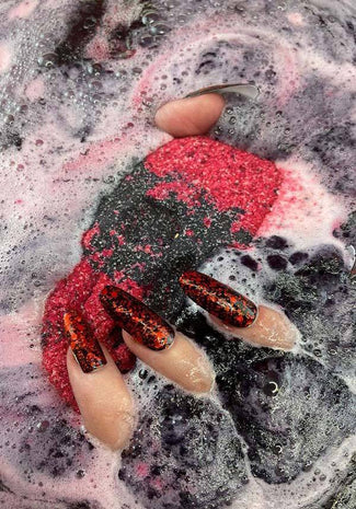 Skull [Red & Black] | BATH BOMB