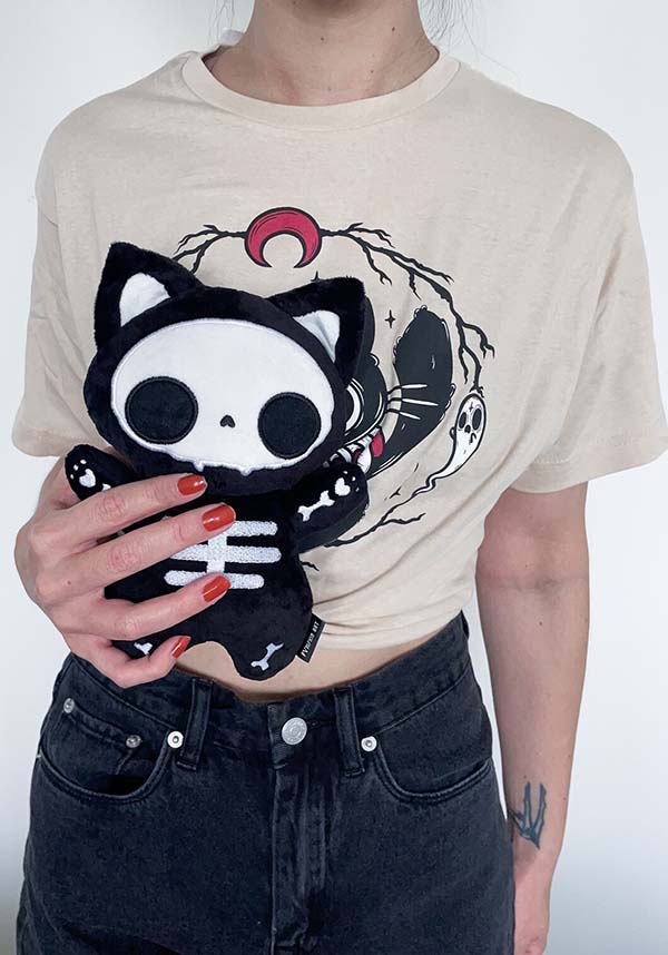 Omen | PLUSH