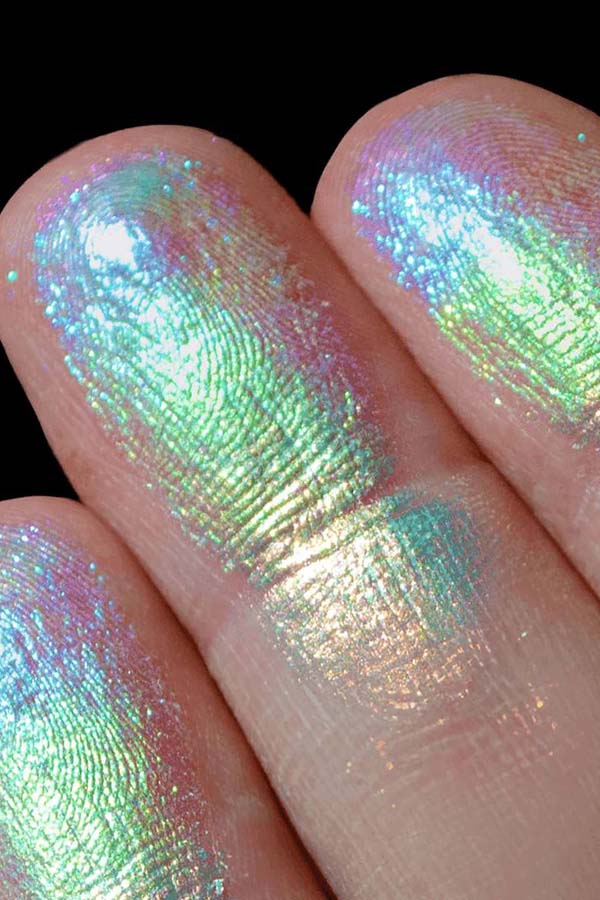 Pressed Pigment Dewy Rainbow | HIGHLIGHTER