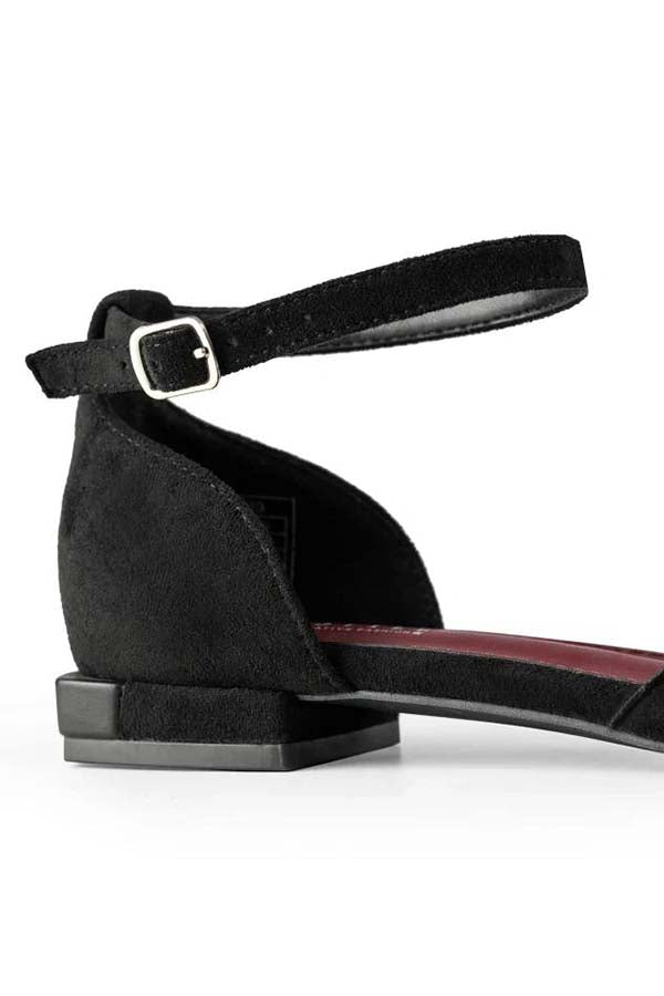 Sanguira D'orsay | FLATS