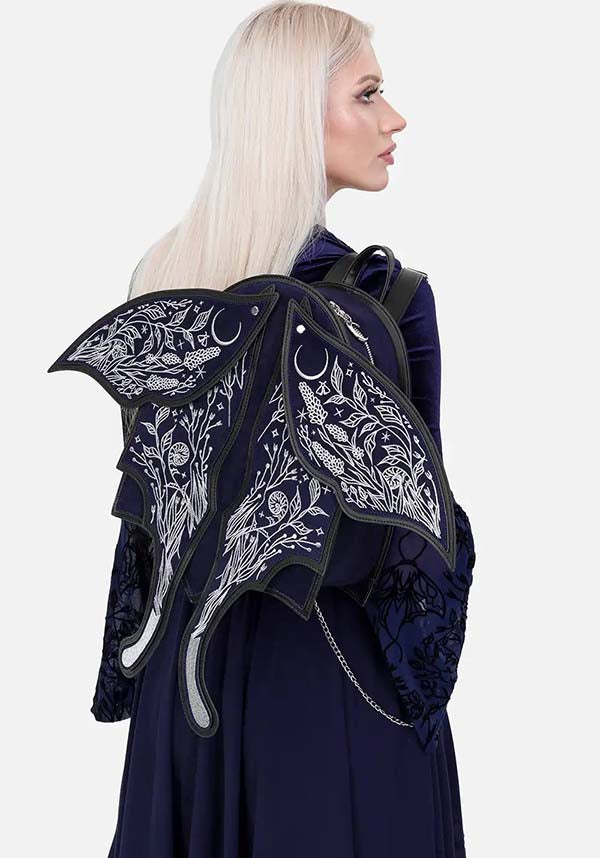 Restyle Umbra Noctis Moth - Detail View