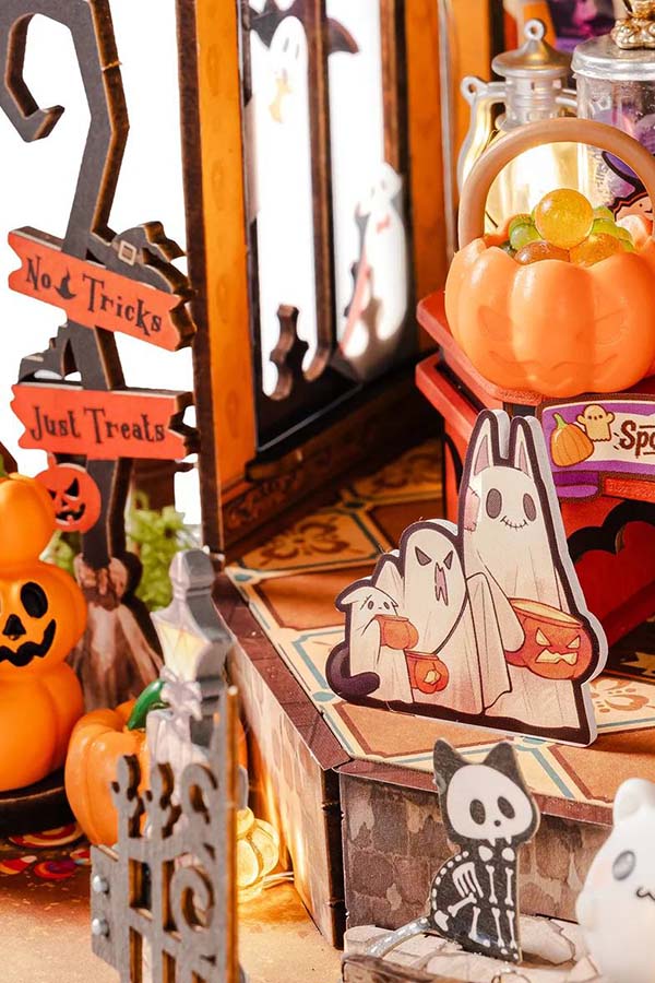 Haunted Candy | DIY MINIATURE HOUSE