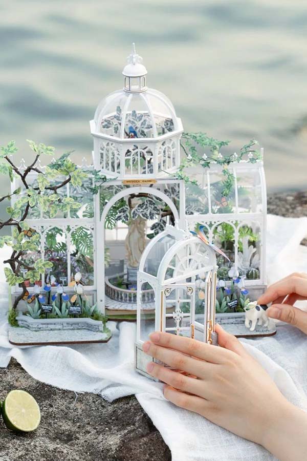 Oxygen Oasis | DIY MINIATURE HOUSE