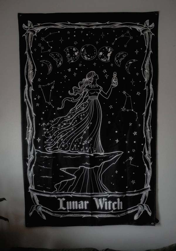 Lunar Witch | TAPESTRY