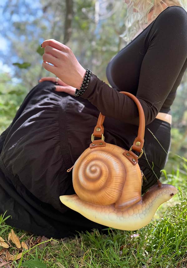 Snail [Tan] | HANDBAG